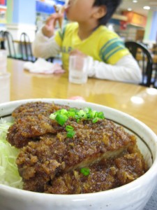 ソースカツ丼は武豊名物だったんだ
