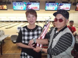 優勝の加藤洋子さん