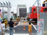 高架工事中の鳴海駅西側(平成16年)